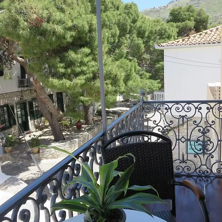 φαίδρα Πανσιόν 4*